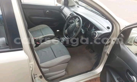 Acheter Occasion Voiture Toyota Hilux Gris à Ngwenya, Hhohho Acheter Occasion Voiture Toyota Hilux Gris à Ngwenya, Hhohho