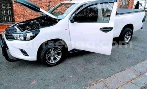 Acheter Occasion Voiture Toyota Hilux Blanc à Ezulwini, Hhohho Acheter Occasion Voiture Toyota Hilux Blanc à Ezulwini, Hhohho