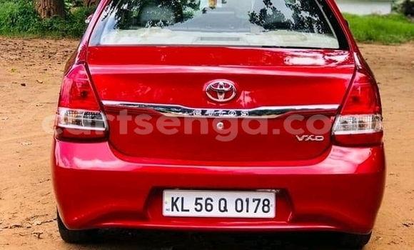 Acheter Occasion Voiture Toyota Yaris Rouge à Ezulwini, Hhohho Acheter Occasion Voiture Toyota Yaris Rouge à Ezulwini, Hhohho