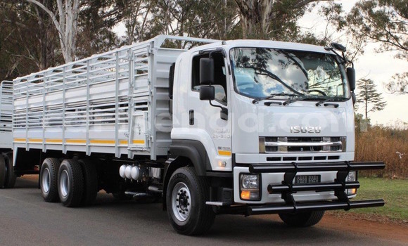 Acheter Occasion Utilitaire Isuzu FTR 850 Blanc à Ezulwini, Hhohho Acheter Occasion Utilitaire Isuzu FTR 850 Blanc à Ezulwini, Hhohho