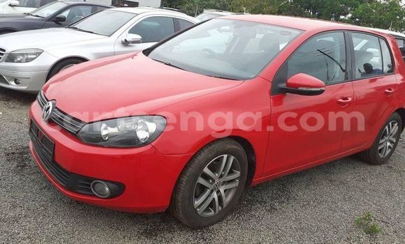 Nunua Ilio tumika Volkswagen Golf Red Gari ndani ya Bhunya nchini Manzini