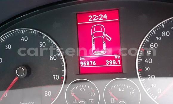 Buy Used Volkswagen Touran Silver Car in Bhunya in Manzini Buy Used Volkswagen Touran Silver Car in Bhunya in Manzini