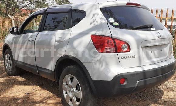 Buy Used Nissan Dualis White Car in Bhunya in Manzini Buy Used Nissan Dualis White Car in Bhunya in Manzini