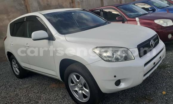 Buy Used Toyota RAV4 White Car in Bhunya in Manzini