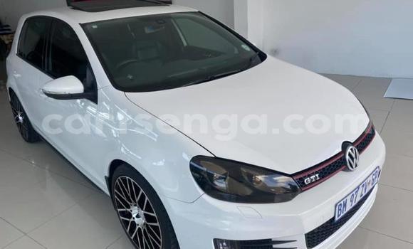 Nunua Ilio tumika Volkswagen Golf GTI White Gari ndani ya Manzini nchini Manzini Nunua Ilio tumika Volkswagen Golf GTI White Gari ndani ya Manzini nchini Manzini