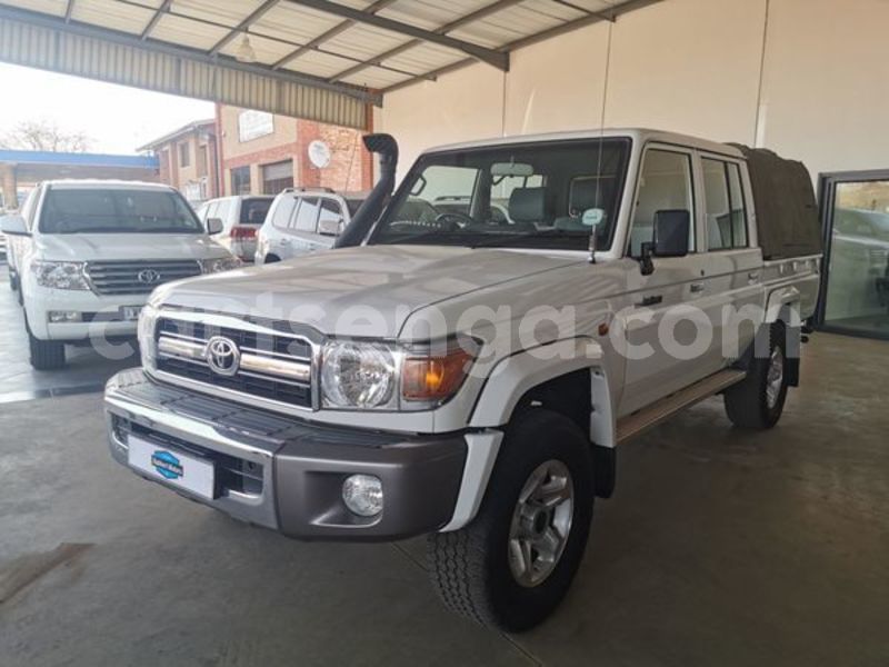 Big with watermark toyota land cruiser hhohho ezulwini 20105