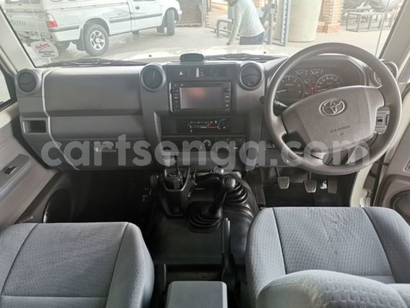 Big with watermark toyota land cruiser hhohho ezulwini 20105