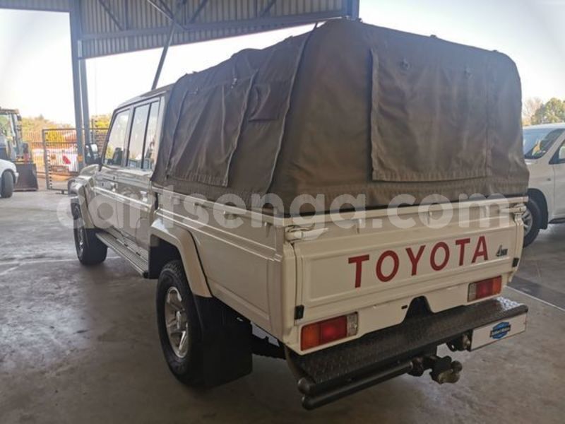 Big with watermark toyota land cruiser hhohho ezulwini 20105