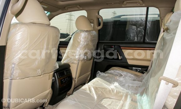 Buy Import Toyota Land Cruiser Other Car in Import - Dubai in Hhohho Buy Import Toyota Land Cruiser Other Car in Import - Dubai in Hhohho