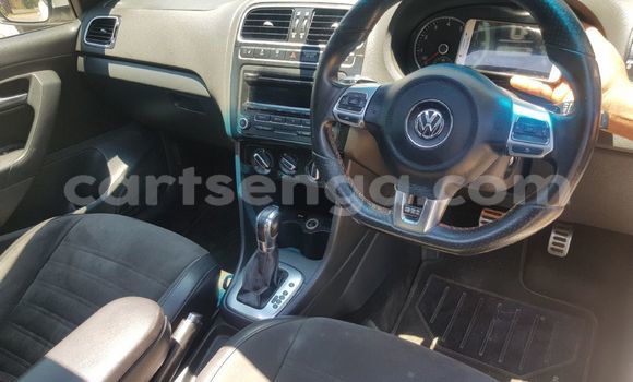 Nunua Ilio tumika Volkswagen Polo White Gari ndani ya Mbabane nchini Manzini Nunua Ilio tumika Volkswagen Polo White Gari ndani ya Mbabane nchini Manzini
