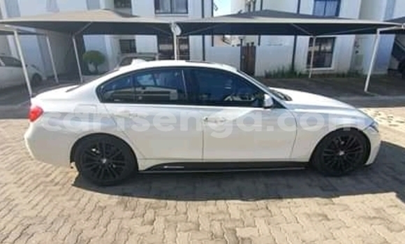 Buy Used BMW 3200 White Car in Ezulwini in Hhohho Buy Used BMW 3200 White Car in Ezulwini in Hhohho