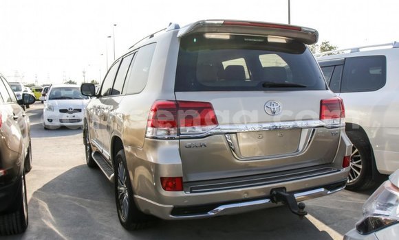 Buy Import Toyota Land Cruiser Other Car in Import - Dubai in Hhohho Buy Import Toyota Land Cruiser Other Car in Import - Dubai in Hhohho