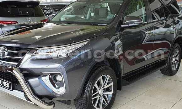 Nunua Ilio tumika Toyota Fortuner Silver Gari ndani ya Ezulwini nchini Hhohho