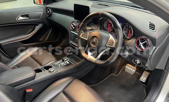 Nunua Ilio tumika Mercedes‒Benz AMG GLC Silver Gari ndani ya Ezulwini nchini Hhohho Nunua Ilio tumika Mercedes‒Benz AMG GLC Silver Gari ndani ya Ezulwini nchini Hhohho