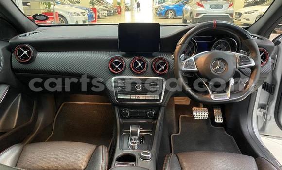 Nunua Ilio tumika Mercedes‒Benz AMG GLC Silver Gari ndani ya Ezulwini nchini Hhohho Nunua Ilio tumika Mercedes‒Benz AMG GLC Silver Gari ndani ya Ezulwini nchini Hhohho