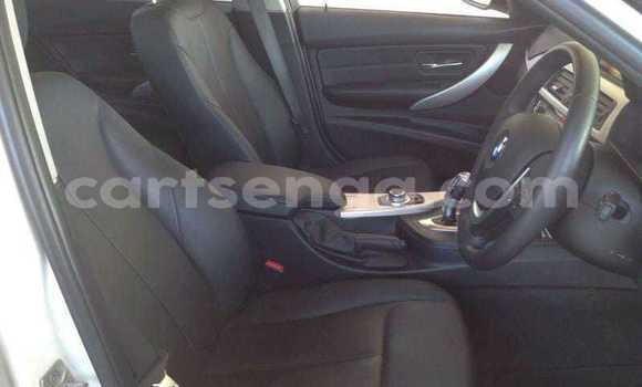 Nunua Ilio tumika BMW 3–Series White Gari ndani ya Hlatikulu nchini Wilaya ya Shiselweni Nunua Ilio tumika BMW 3–Series White Gari ndani ya Hlatikulu nchini Wilaya ya Shiselweni