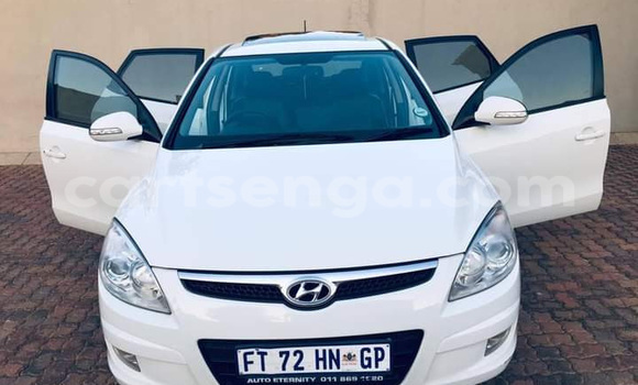 Buy Used Hyundai i30 White Car in Ezulwini in Hhohho Buy Used Hyundai i30 White Car in Ezulwini in Hhohho