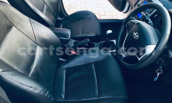 Buy Used Hyundai i30 White Car in Ezulwini in Hhohho Buy Used Hyundai i30 White Car in Ezulwini in Hhohho