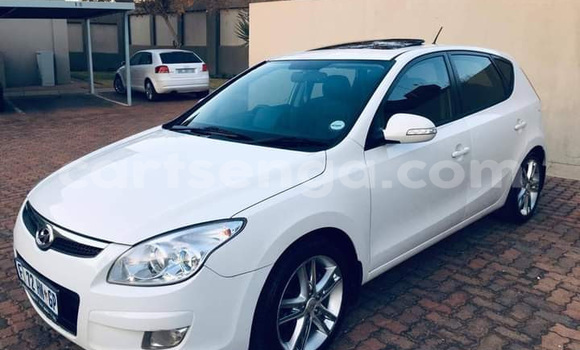 Buy Used Hyundai i30 White Car in Ezulwini in Hhohho Buy Used Hyundai i30 White Car in Ezulwini in Hhohho