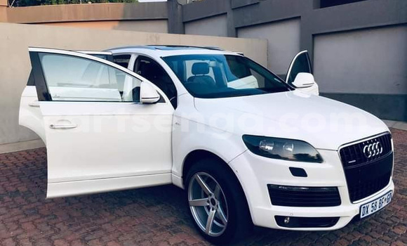 Buy Used Audi Q7 White Car in Ezulwini in Hhohho Buy Used Audi Q7 White Car in Ezulwini in Hhohho