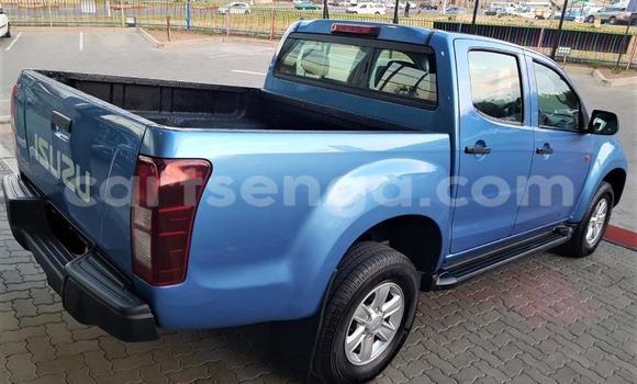 Nunua Ilio tumika Isuzu KB Blue Gari ndani ya Big Bend nchini Lubombo Nunua Ilio tumika Isuzu KB Blue Gari ndani ya Big Bend nchini Lubombo