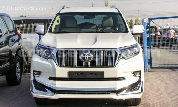 Acheter Import Voiture Toyota Prado Blanc à Import - Dubai, Hhohho Acheter Import Voiture Toyota Prado Blanc à Import - Dubai, Hhohho