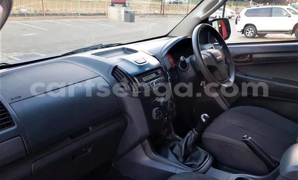 Nunua Ilio tumika Isuzu KB Blue Gari ndani ya Big Bend nchini Lubombo Nunua Ilio tumika Isuzu KB Blue Gari ndani ya Big Bend nchini Lubombo