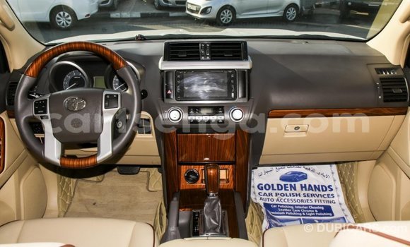 Acheter Import Voiture Toyota Prado Blanc à Import - Dubai, Hhohho Acheter Import Voiture Toyota Prado Blanc à Import - Dubai, Hhohho