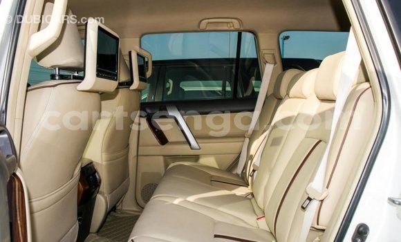 Acheter Import Voiture Toyota Prado Blanc à Import - Dubai, Hhohho Acheter Import Voiture Toyota Prado Blanc à Import - Dubai, Hhohho