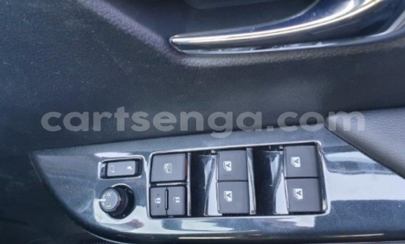 Buy Used Toyota Hilux Silver Car in Ezulwini in Hhohho Buy Used Toyota Hilux Silver Car in Ezulwini in Hhohho