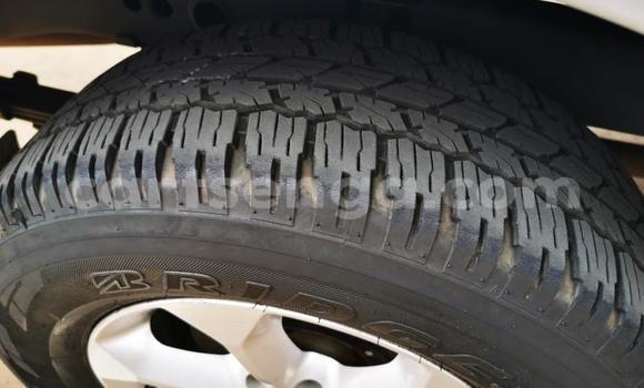 Buy Used Nissan Navara Silver Car in Ezulwini in Hhohho Buy Used Nissan Navara Silver Car in Ezulwini in Hhohho