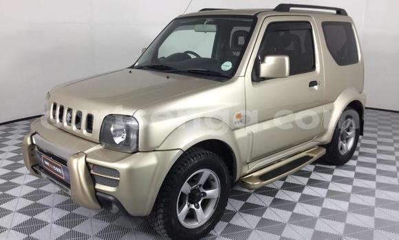 Nunua Ilio tumika Suzuki Jimny Beige Gari ndani ya Big Bend nchini Wilaya ya Lubombo