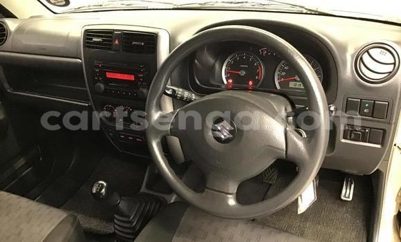 Nunua Ilio tumika Suzuki Jimny Beige Gari ndani ya Big Bend nchini Wilaya ya Lubombo Nunua Ilio tumika Suzuki Jimny Beige Gari ndani ya Big Bend nchini Wilaya ya Lubombo