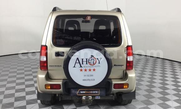 Nunua Ilio tumika Suzuki Jimny Beige Gari ndani ya Big Bend nchini Wilaya ya Lubombo Nunua Ilio tumika Suzuki Jimny Beige Gari ndani ya Big Bend nchini Wilaya ya Lubombo