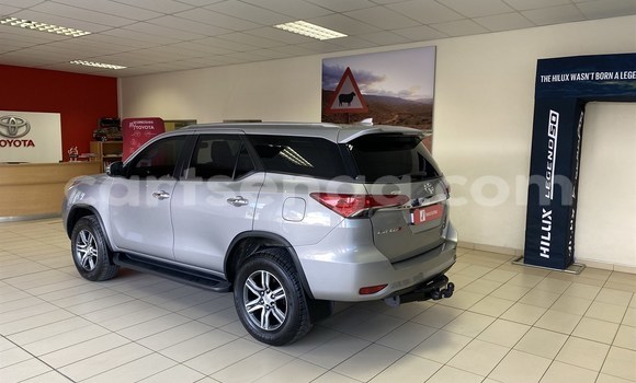 Acheter Occasion Voiture Toyota Fortuner Gris à Mbabane, Manzini Acheter Occasion Voiture Toyota Fortuner Gris à Mbabane, Manzini