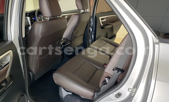 Acheter Occasion Voiture Toyota Fortuner Gris à Mbabane, Manzini Acheter Occasion Voiture Toyota Fortuner Gris à Mbabane, Manzini