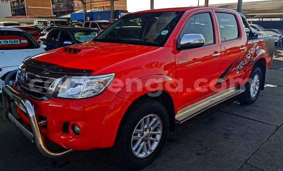 Nunua Ilio tumika Toyota Hilux Red Gari ndani ya Mbabane nchini Manzini