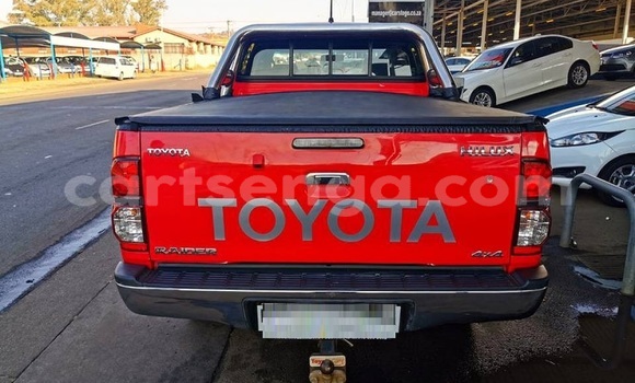 Nunua Ilio tumika Toyota Hilux Red Gari ndani ya Mbabane nchini Manzini Nunua Ilio tumika Toyota Hilux Red Gari ndani ya Mbabane nchini Manzini