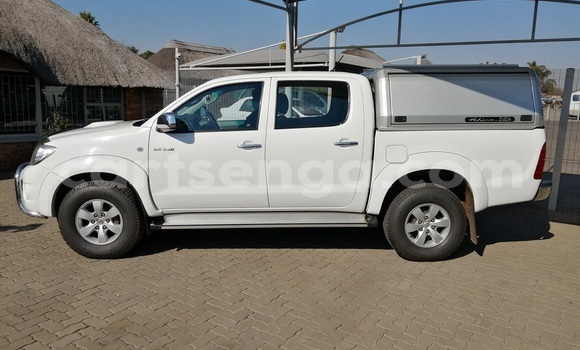 Acheter Occasion Voiture Toyota Hilux Blanc à Mbabane, Manzini Acheter Occasion Voiture Toyota Hilux Blanc à Mbabane, Manzini
