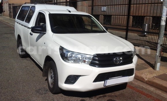 Acheter Occasion Voiture Toyota Hilux Blanc à Mbabane, Manzini Acheter Occasion Voiture Toyota Hilux Blanc à Mbabane, Manzini