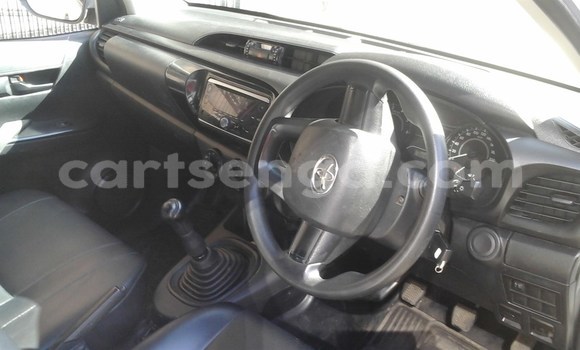 Acheter Occasion Voiture Toyota Hilux Blanc à Mbabane, Manzini Acheter Occasion Voiture Toyota Hilux Blanc à Mbabane, Manzini