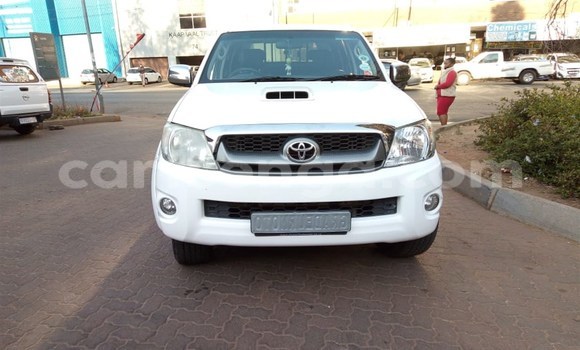 Nunua Ilio tumika Toyota Hilux White Gari ndani ya Mbabane nchini Manzini Nunua Ilio tumika Toyota Hilux White Gari ndani ya Mbabane nchini Manzini