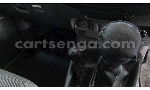 Nunua Ilio tumika Toyota Hilux White Gari ndani ya Mbabane nchini Manzini Nunua Ilio tumika Toyota Hilux White Gari ndani ya Mbabane nchini Manzini