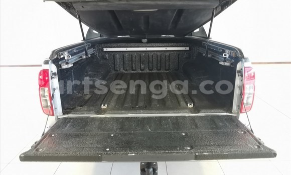 Nunua Ilio tumika Nissan Navara Silver Gari ndani ya Mbabane nchini Manzini Nunua Ilio tumika Nissan Navara Silver Gari ndani ya Mbabane nchini Manzini