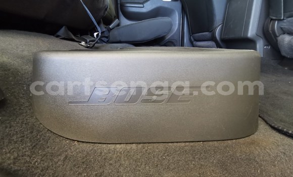 Nunua Ilio tumika Nissan Navara Silver Gari ndani ya Mbabane nchini Manzini Nunua Ilio tumika Nissan Navara Silver Gari ndani ya Mbabane nchini Manzini