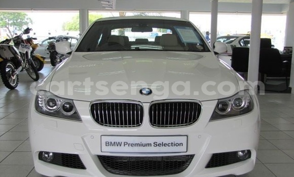 Nunua Ilio tumika BMW 3–Series White Gari ndani ya Mbabane nchini Manzini Nunua Ilio tumika BMW 3–Series White Gari ndani ya Mbabane nchini Manzini