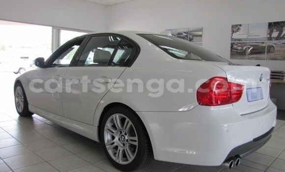 Nunua Ilio tumika BMW 3–Series White Gari ndani ya Mbabane nchini Manzini Nunua Ilio tumika BMW 3–Series White Gari ndani ya Mbabane nchini Manzini