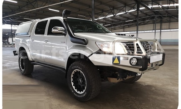 Nunua Ilio tumika Toyota Hilux Silver Gari ndani ya Mbabane nchini Manzini Nunua Ilio tumika Toyota Hilux Silver Gari ndani ya Mbabane nchini Manzini