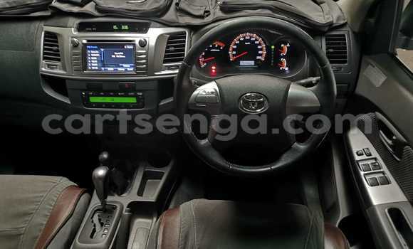 Nunua Ilio tumika Toyota Hilux Silver Gari ndani ya Mbabane nchini Manzini Nunua Ilio tumika Toyota Hilux Silver Gari ndani ya Mbabane nchini Manzini