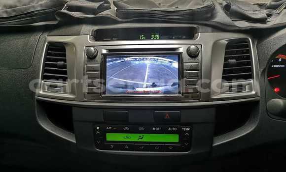 Nunua Ilio tumika Toyota Hilux Silver Gari ndani ya Mbabane nchini Manzini Nunua Ilio tumika Toyota Hilux Silver Gari ndani ya Mbabane nchini Manzini